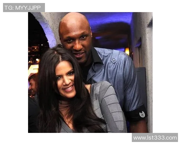 奥多姆夫妇真人秀大胆挑战裸露界限引发热议与争议